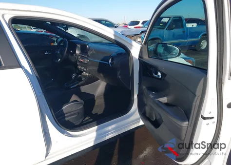 2020 Kia Forte Gt-Line z USA, uszkodzony, nr VIN 3KPF34AD2LE241998